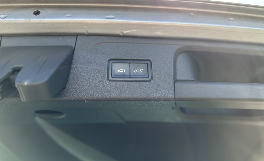 VW Passat Variant 150PS MATRIX  Virtual Cockpit  A7  PANO 150PS