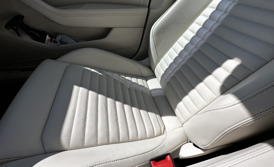 VW Passat Variant 150PS MATRIX  Virtual Cockpit  A7  PANO 150PS