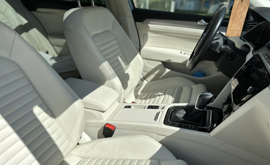 VW Passat Variant 150PS MATRIX  Virtual Cockpit  A7  PANO 150PS