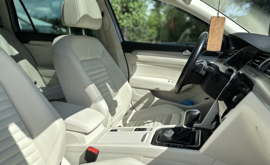 VW Passat Variant 150PS MATRIX  Virtual Cockpit  A7  PANO 150PS