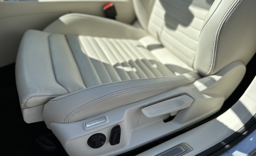 VW Passat Variant 150PS MATRIX  Virtual Cockpit  A7  PANO 150PS