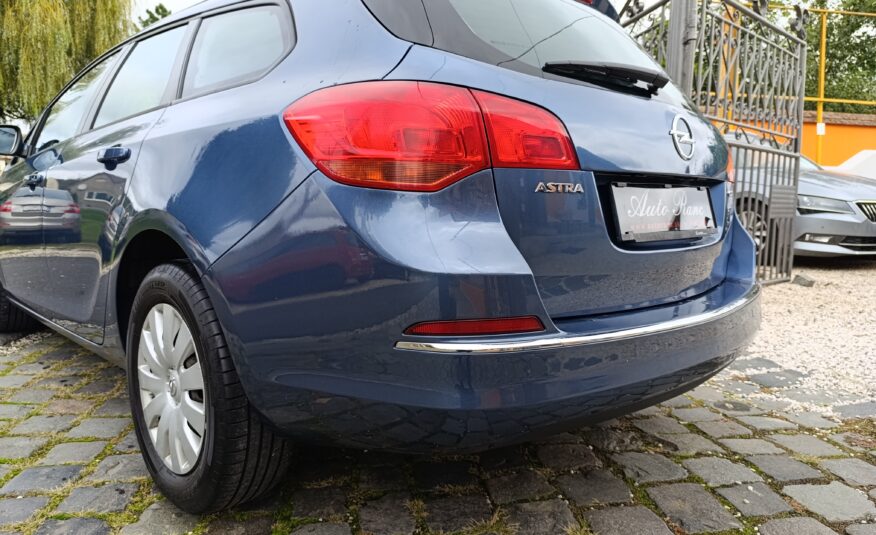 Opel Astra Sports Tourer 1.6CDTI ECOTEC 81kW/110PS, M6, 2015