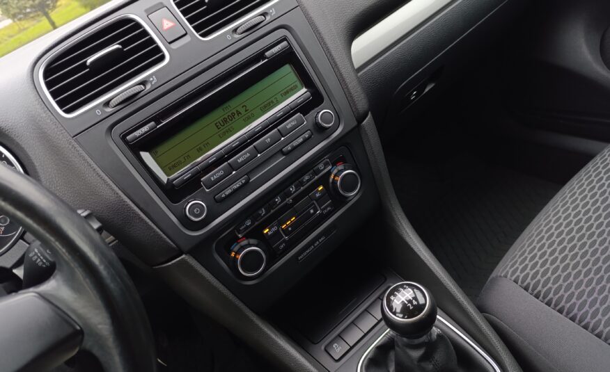Volkswagen Golf VI 1.6TDI, Slovenské auto 105PS, LED dynamické smerovky
