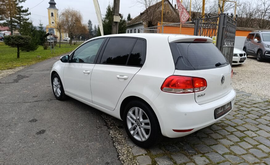 Volkswagen Golf VI 1.6TDI, Slovenské auto 105PS, LED dynamické smerovky