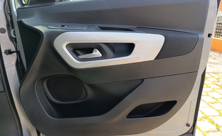 Peugeot Rifter Concept Geneva 1.5BlueHDI Optik