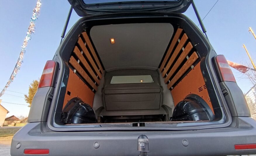 Volkswagen Transporter 2.5TDI 131PS T5 M6
