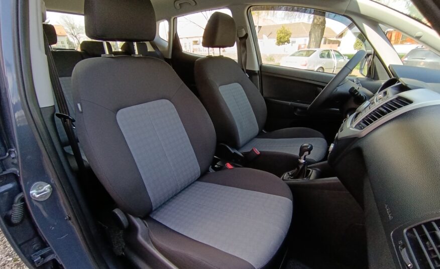 Kia Venga 1.4CRDI  M6 16V