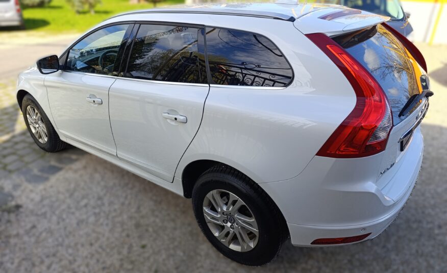 Volvo XC60 2.4D D4 AWD 140kW/190PS