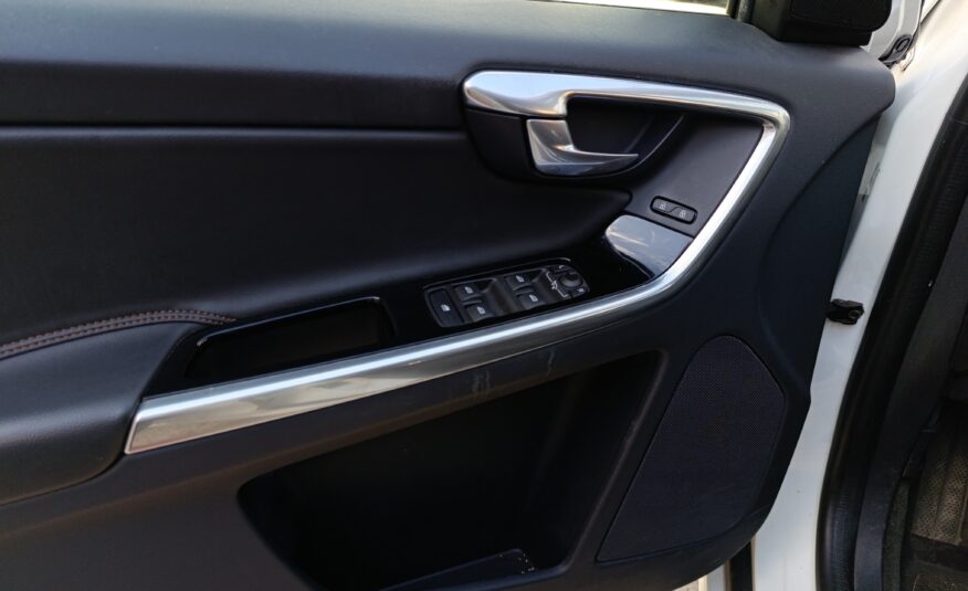 Volvo XC60 2.4D D4 AWD 140kW/190PS