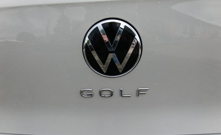 Volkswagen Golf 8 Benzin/CNG 1,5TGI, 96 kW/130 koní