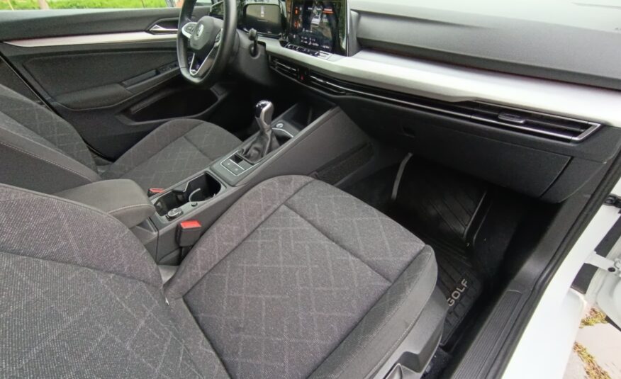 Volkswagen Golf 8 Benzin/CNG 1,5TGI, 96 kW/130 koní