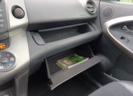 Toyota RAV4 4×4 2.2D-4D Krásavec, Kamera , Navi