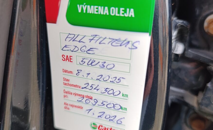 Toyota RAV4 4×4 2.2D-4D Krásavec, Kamera , Navi