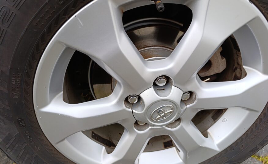 Toyota RAV4 4×4 2.2D-4D Krásavec, Kamera , Navi