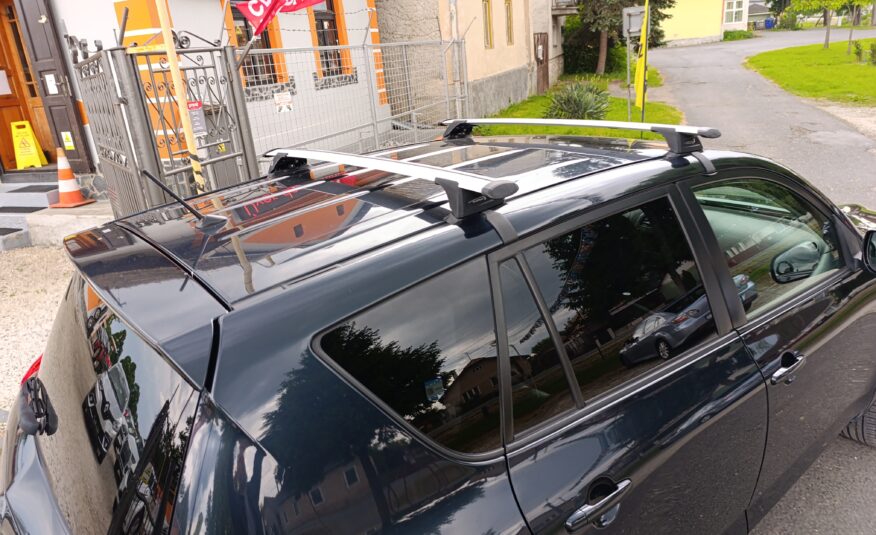 Toyota RAV4 4×4 2.2D-4D Krásavec, Kamera , Navi