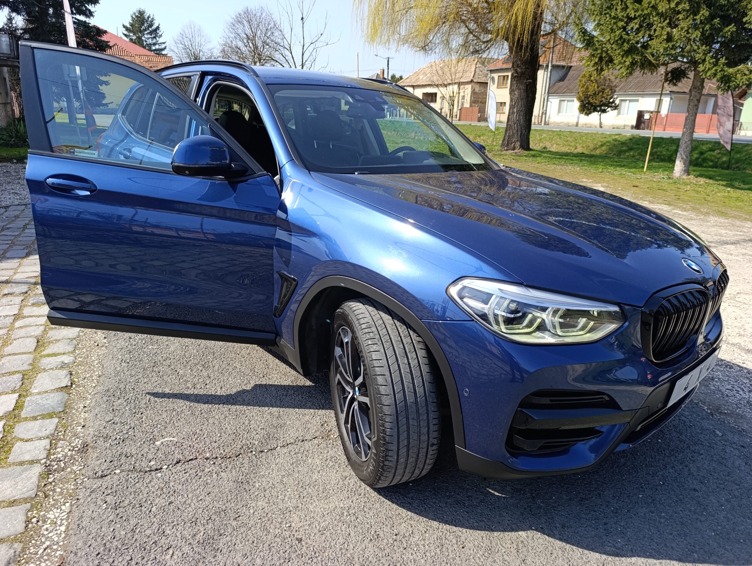 BMW X3 xDrive 20i AT8 135kW/184PS Kúpené nove na Slovensku