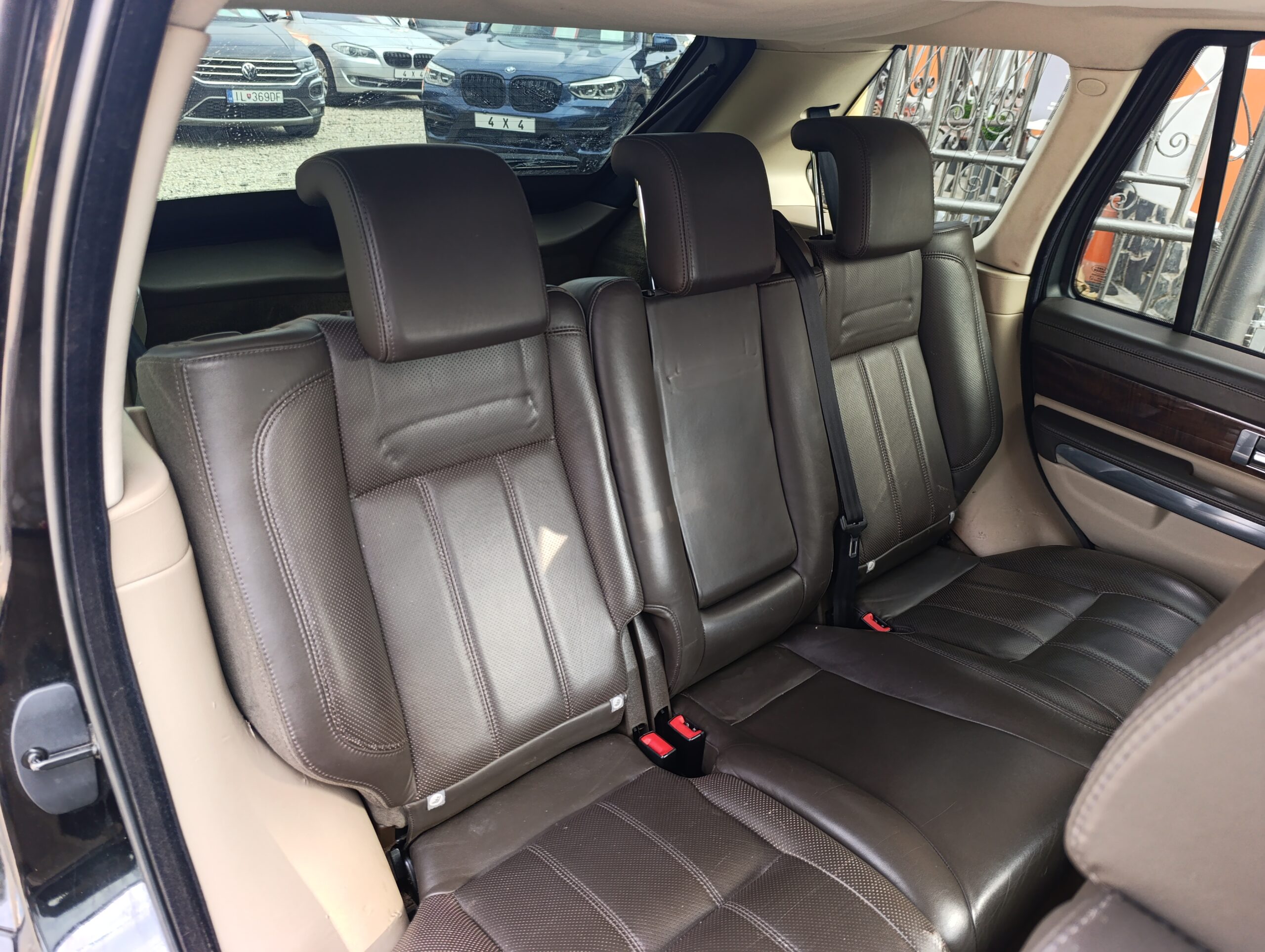 Land Rover Range Rover Sport 3.0 TdV6  Automatic 211PS