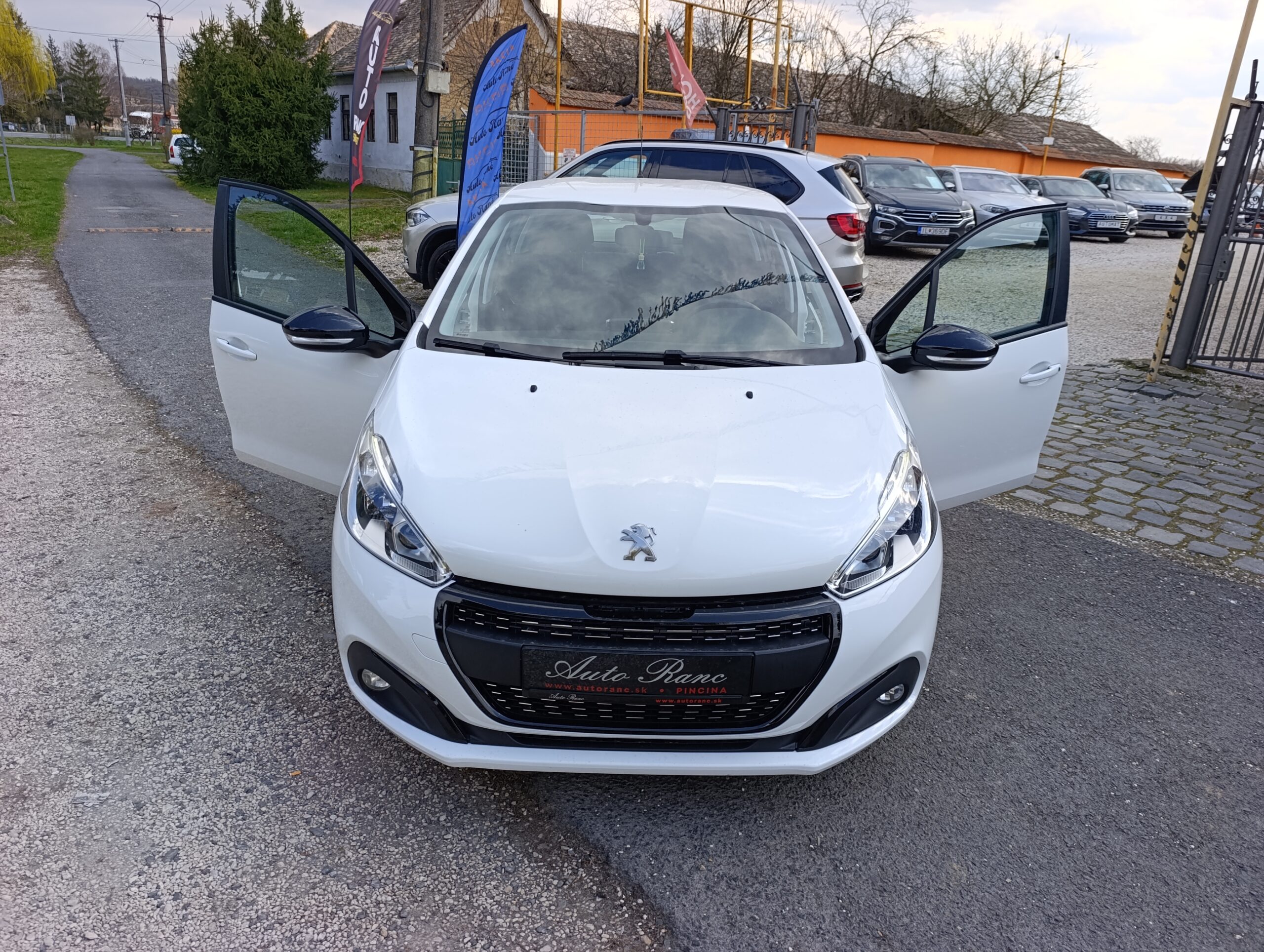 Peugeot 208 1.5BlueHDI NAVI 75kW/102PS