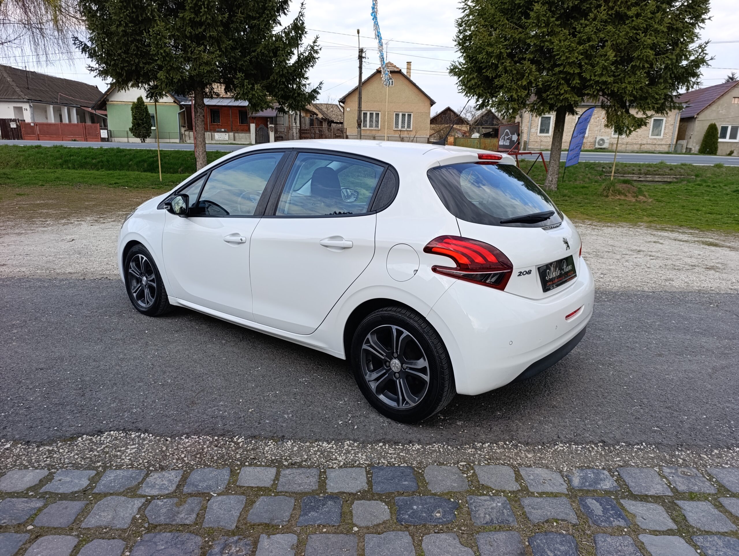Peugeot 208 1.5 BlueHDI