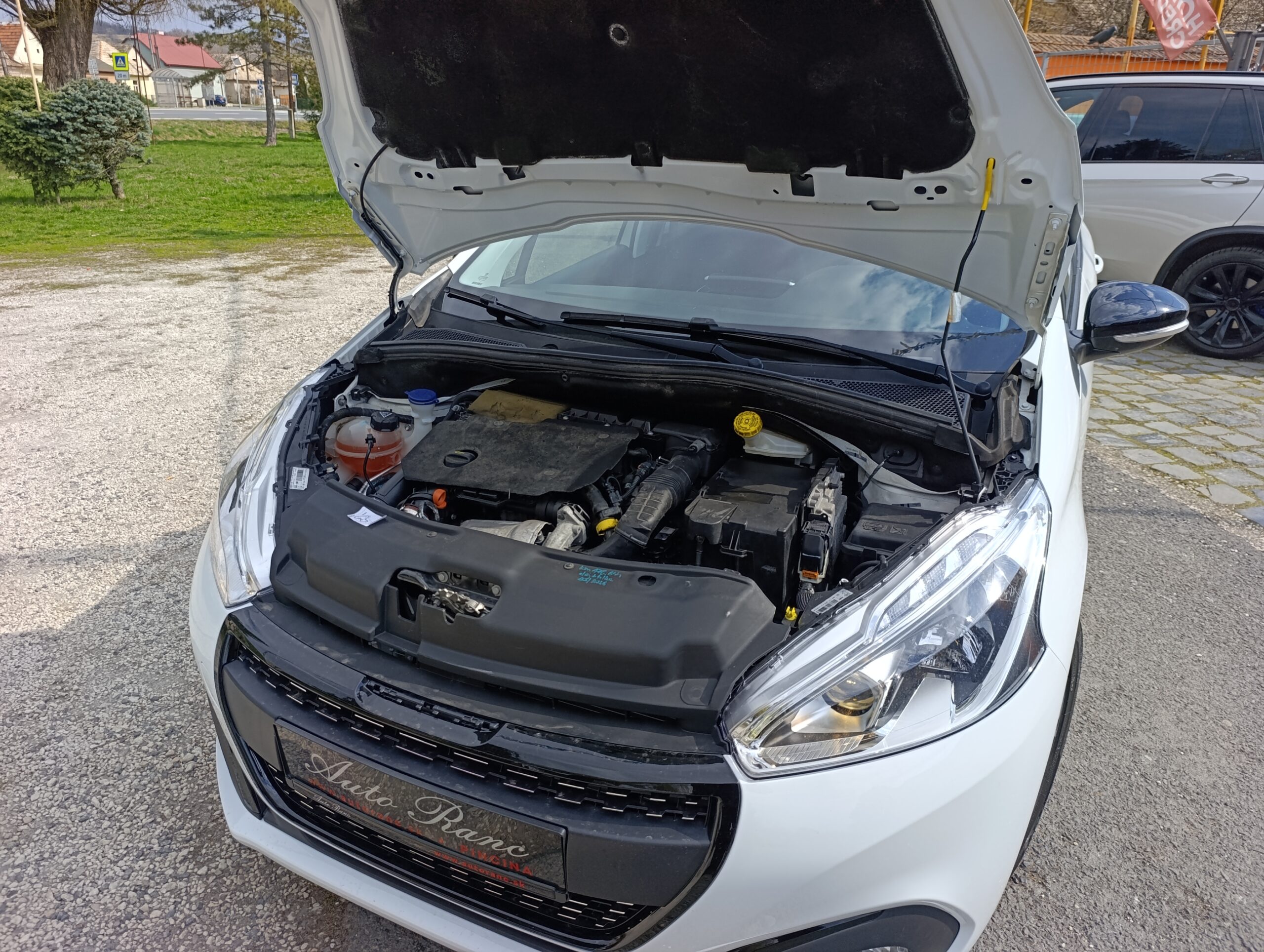 Peugeot 208 1.5BlueHDI NAVI 75kW/102PS
