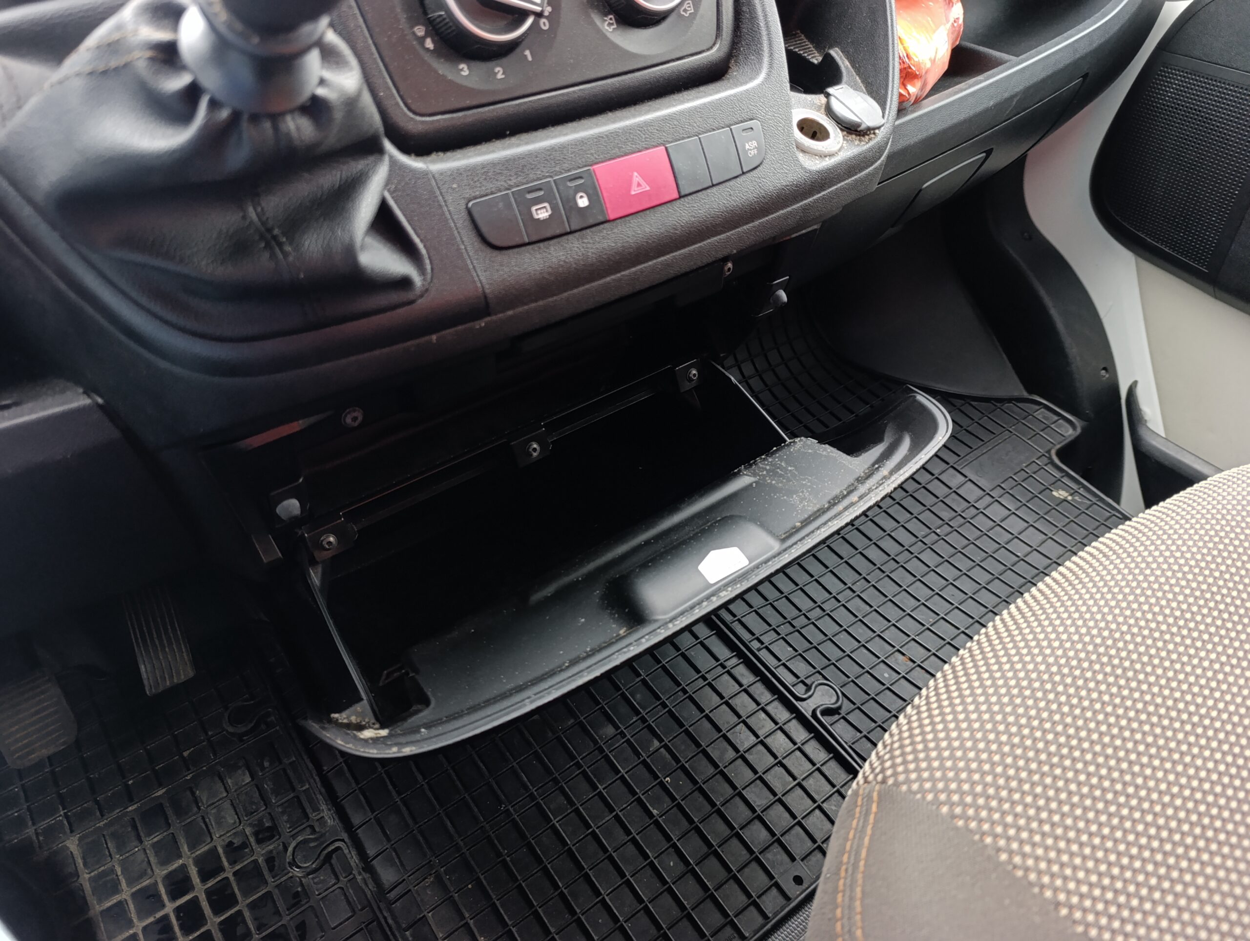 Peugeot Boxer Mraziarenský 2.0HDI, č599