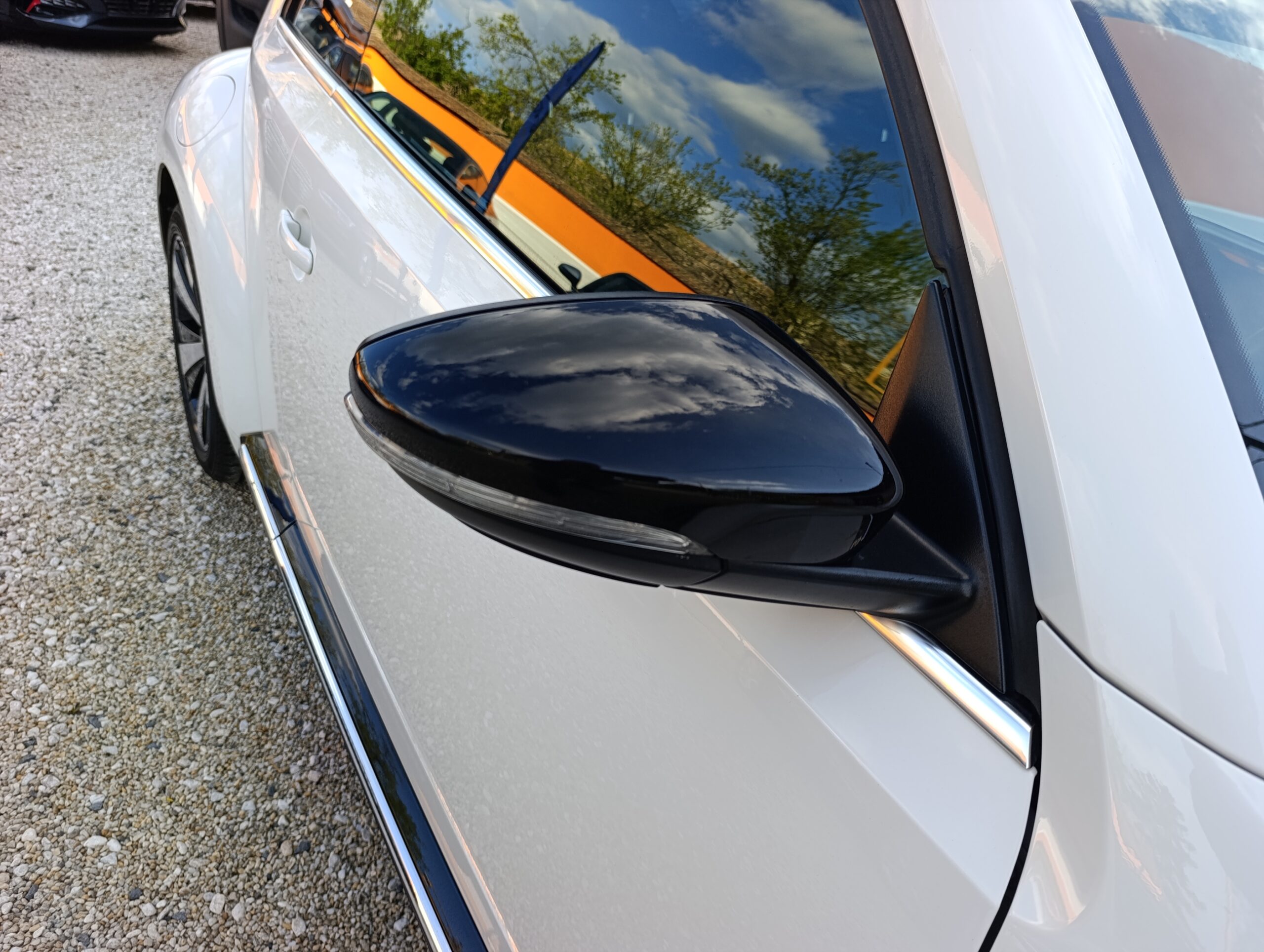 Volkswagen Beetle 1.4TSI 160PS SPORT