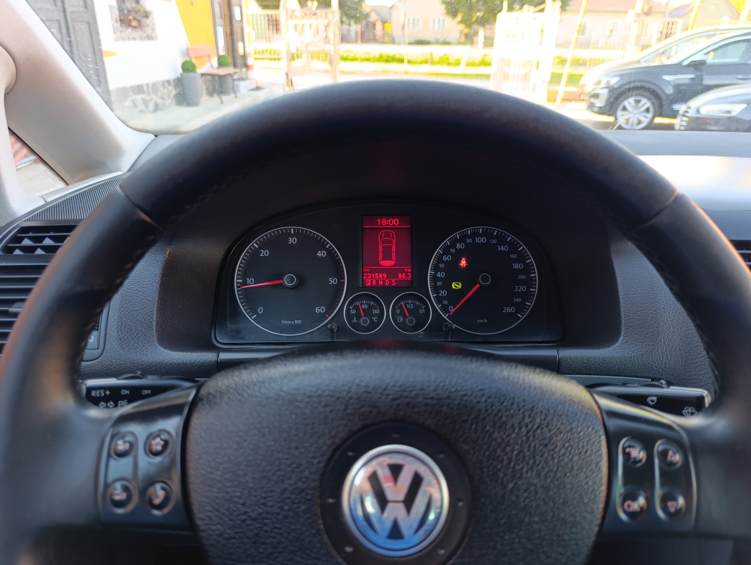 Volkswagen Touran 1.9TDI AT6 77kW Automat
