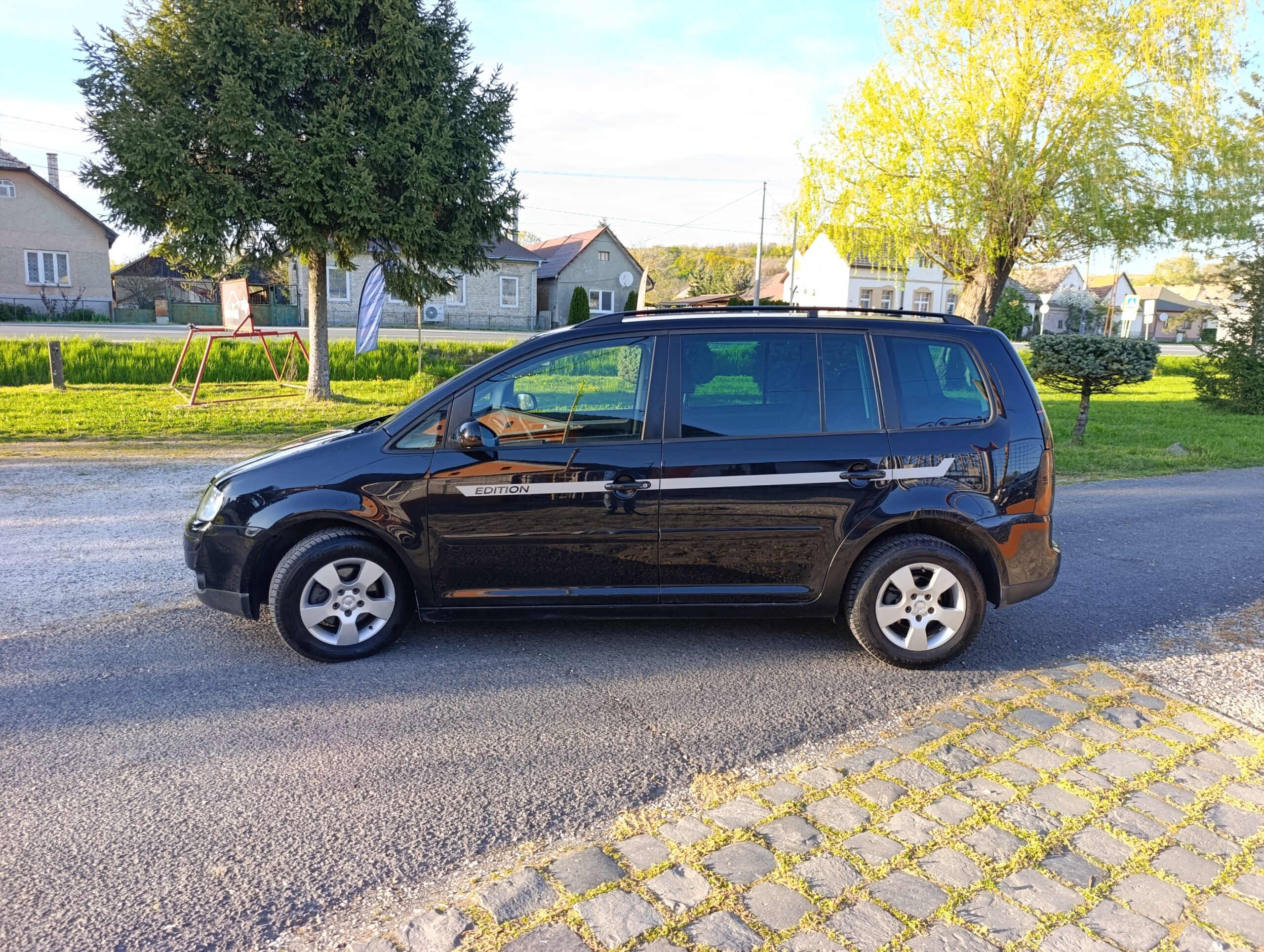 Volkswagen Touran 1.9TDI AT6 77kW Automat