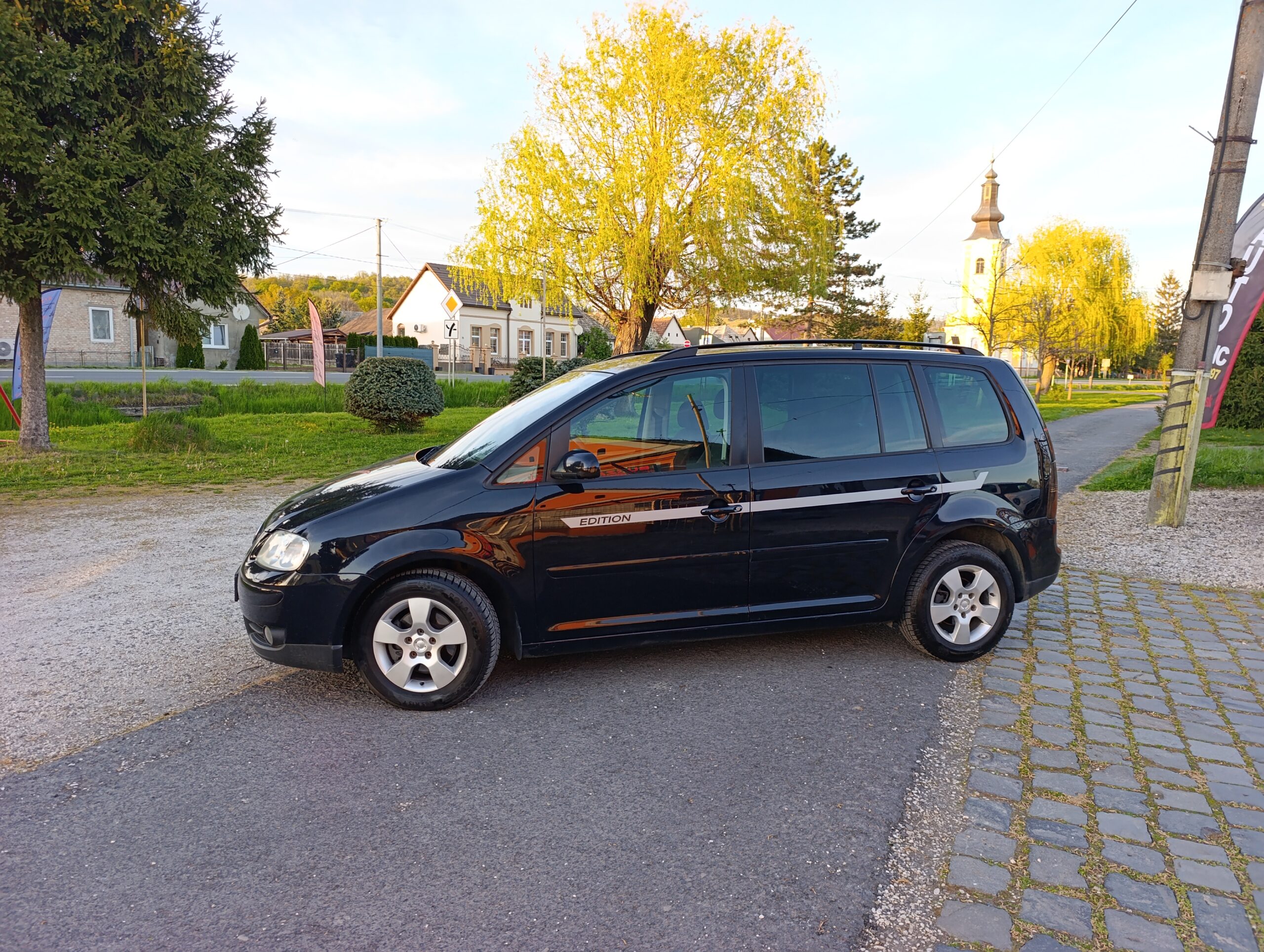 Volkswagen Touran 1.9TDI AT6 77kW Automat