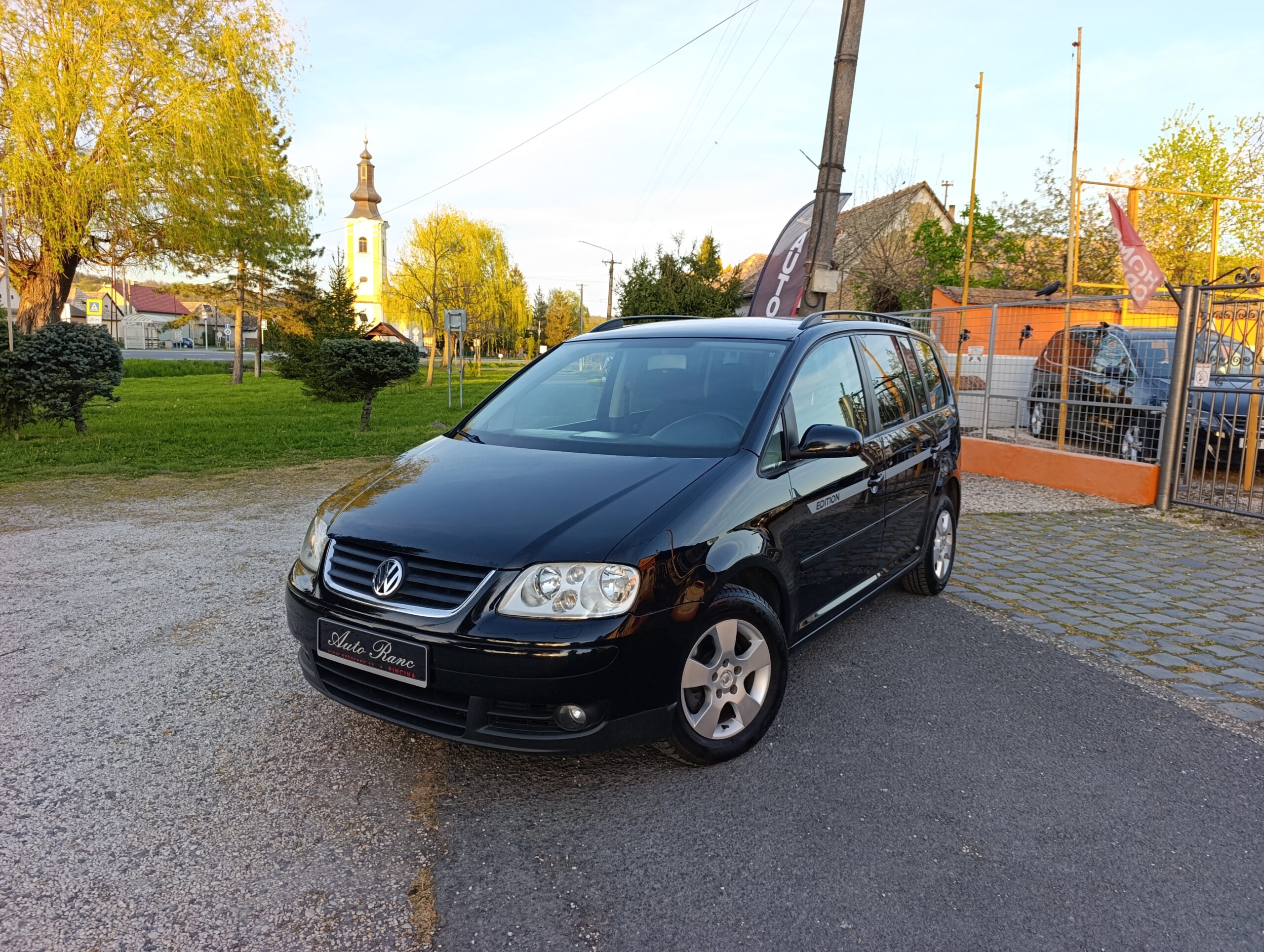 Volkswagen Touran 1.9TDI AT6 77kW Automat