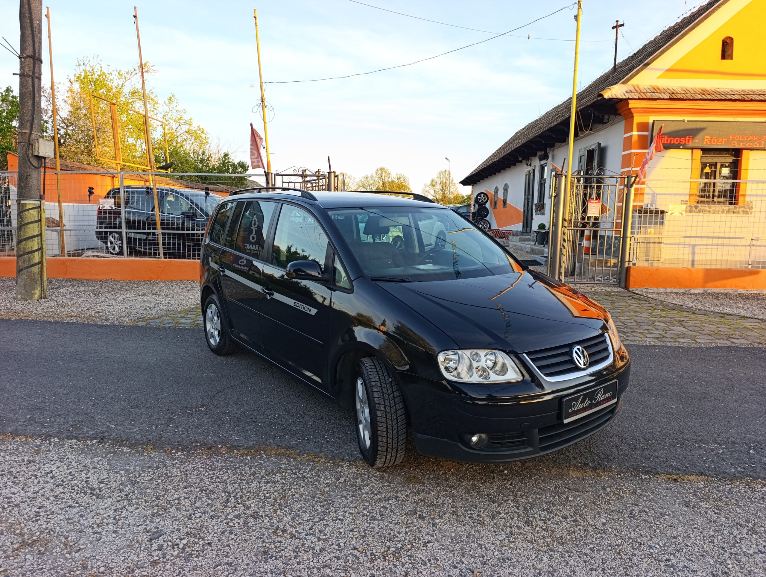 Volkswagen Touran 1.9TDI AT6 77kW Automat