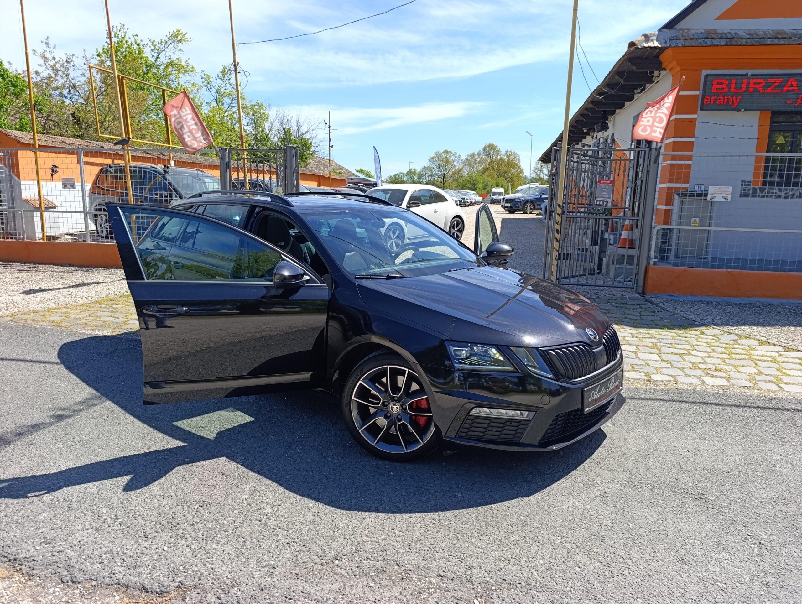 Škoda Octavia Combi RS 180kW/245PS, Panoráma