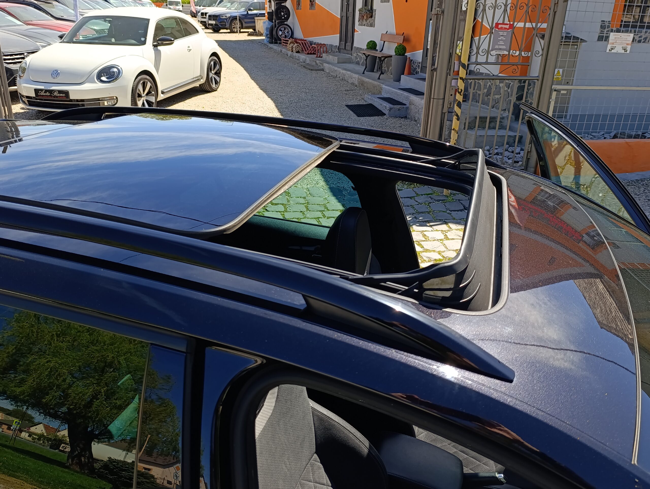 Škoda Octavia Combi RS 180kW/245PS, Panoráma