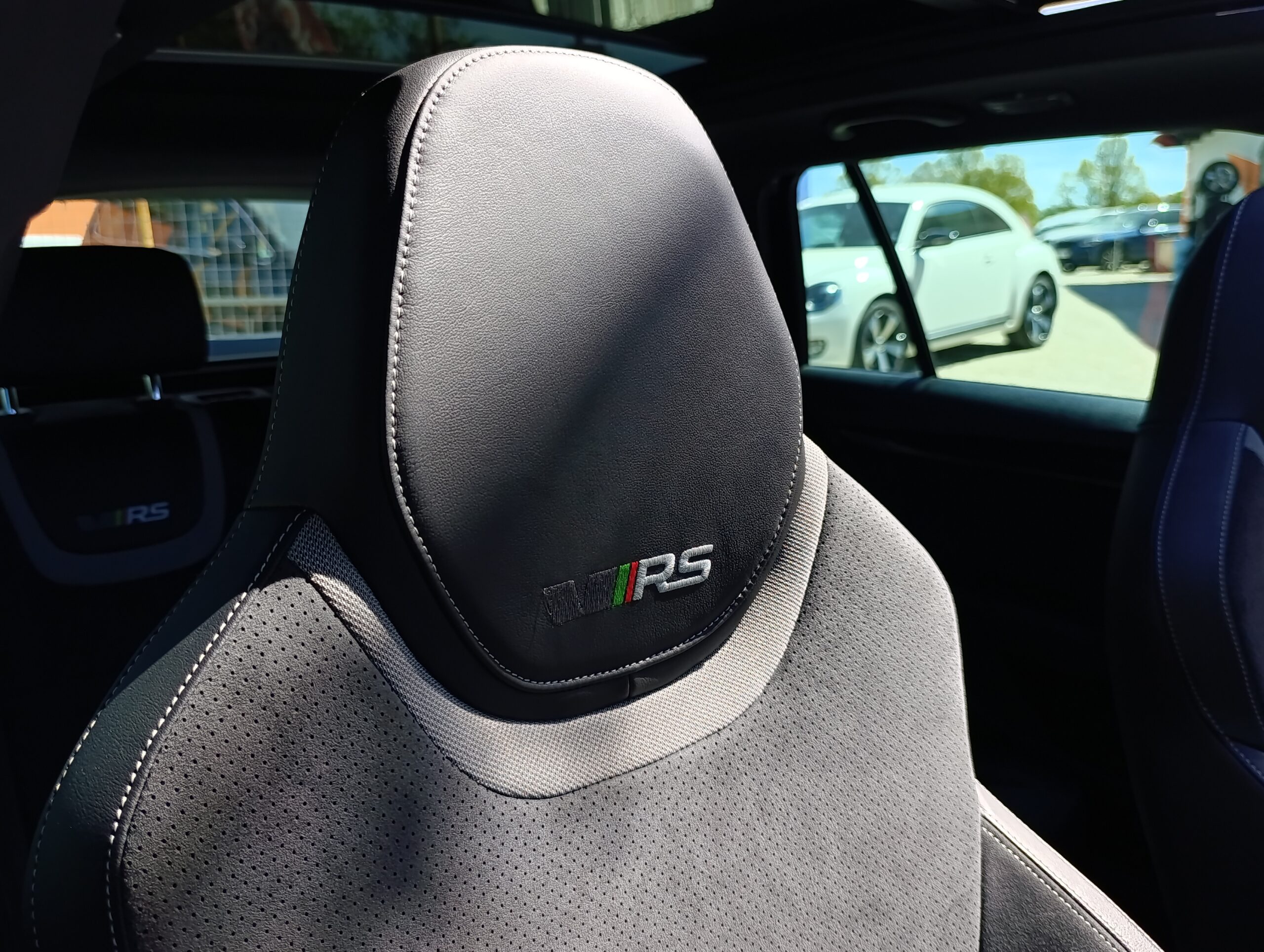 Škoda Octavia Combi RS 180kW/245PS, Panoráma