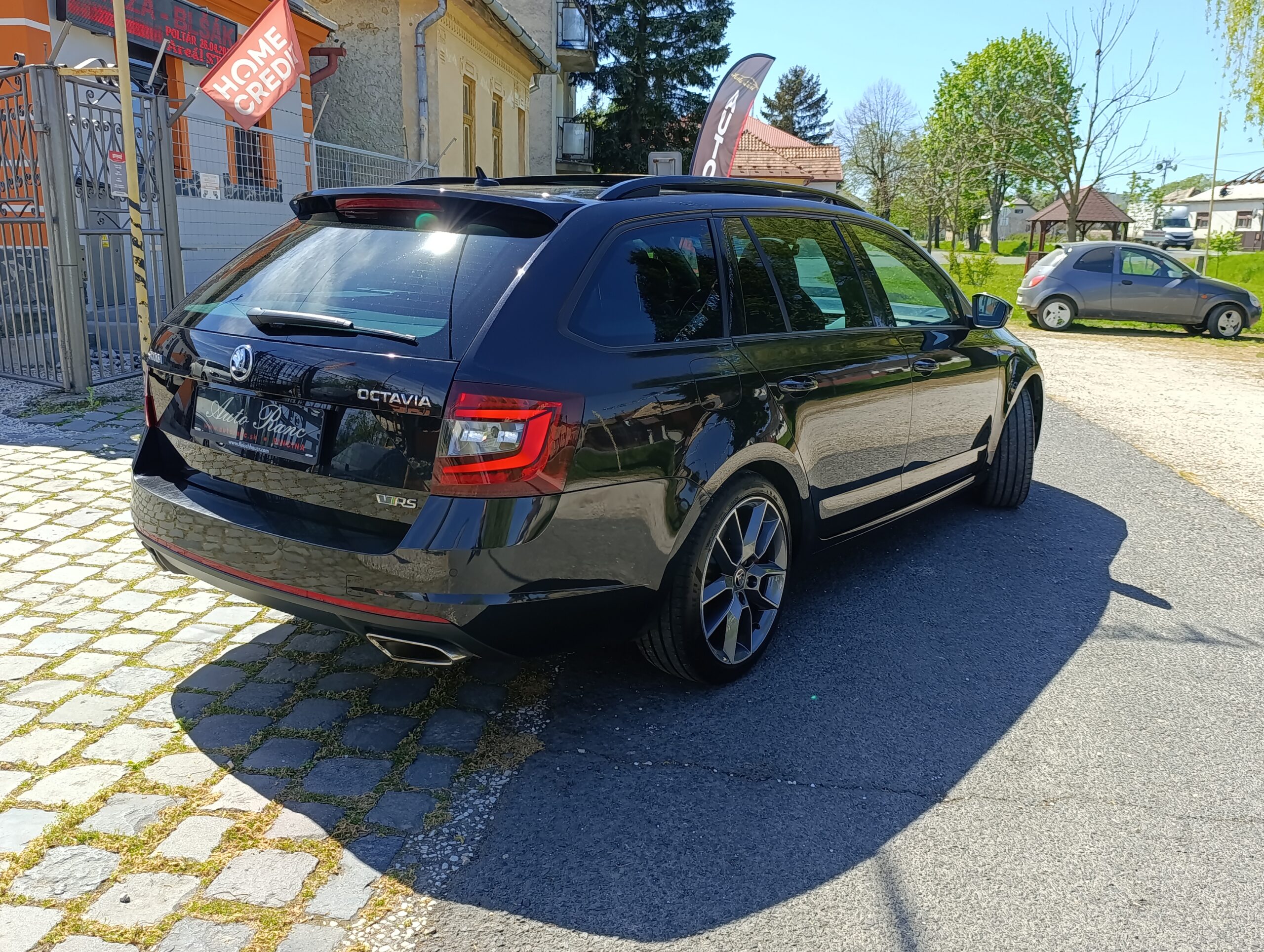 Škoda Octavia Combi RS 180kW/245PS, Panoráma