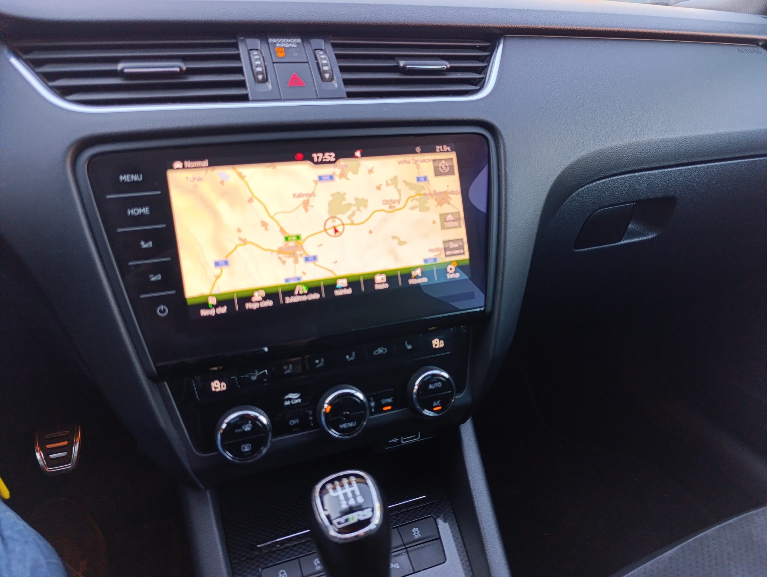 Škoda Octavia Combi RS 180kW/245PS, Panoráma
