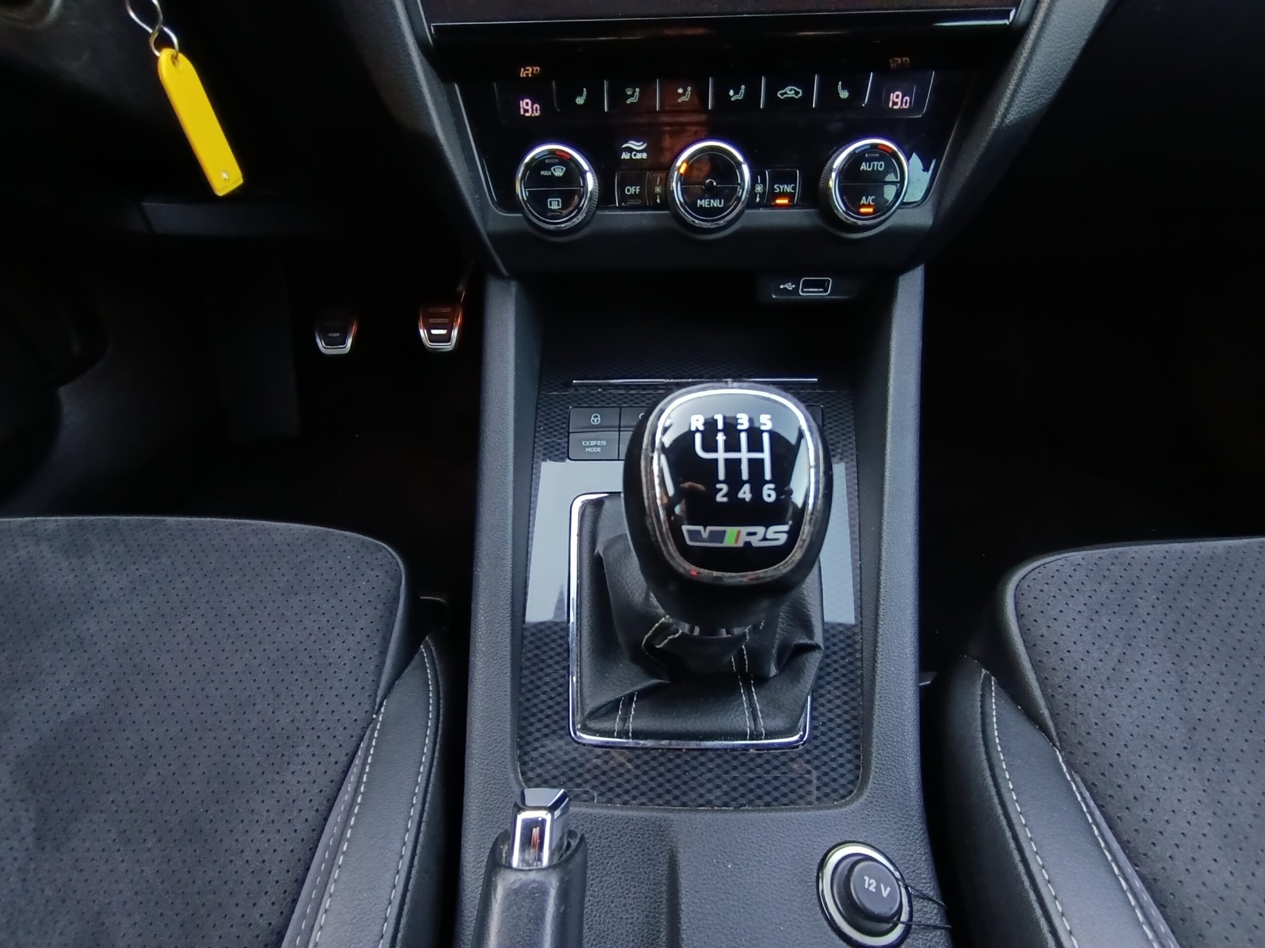Škoda Octavia Combi RS 180kW/245PS, Panoráma