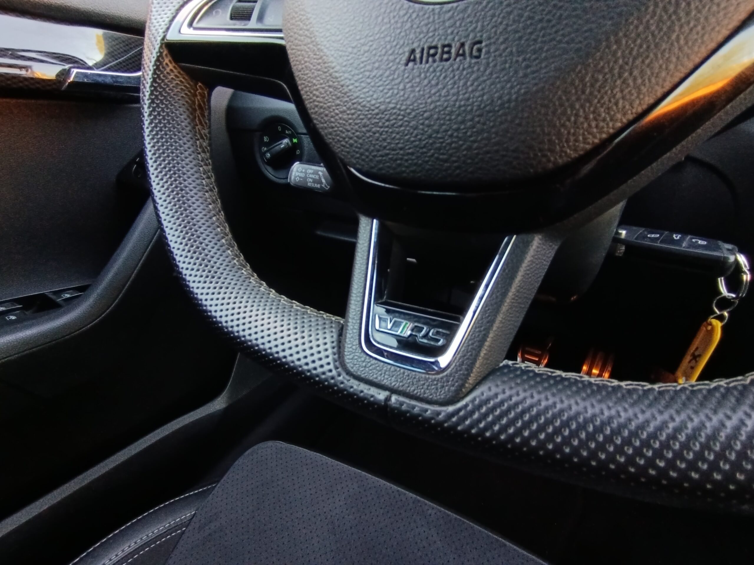 Škoda Octavia Combi RS 180kW/245PS, Panoráma