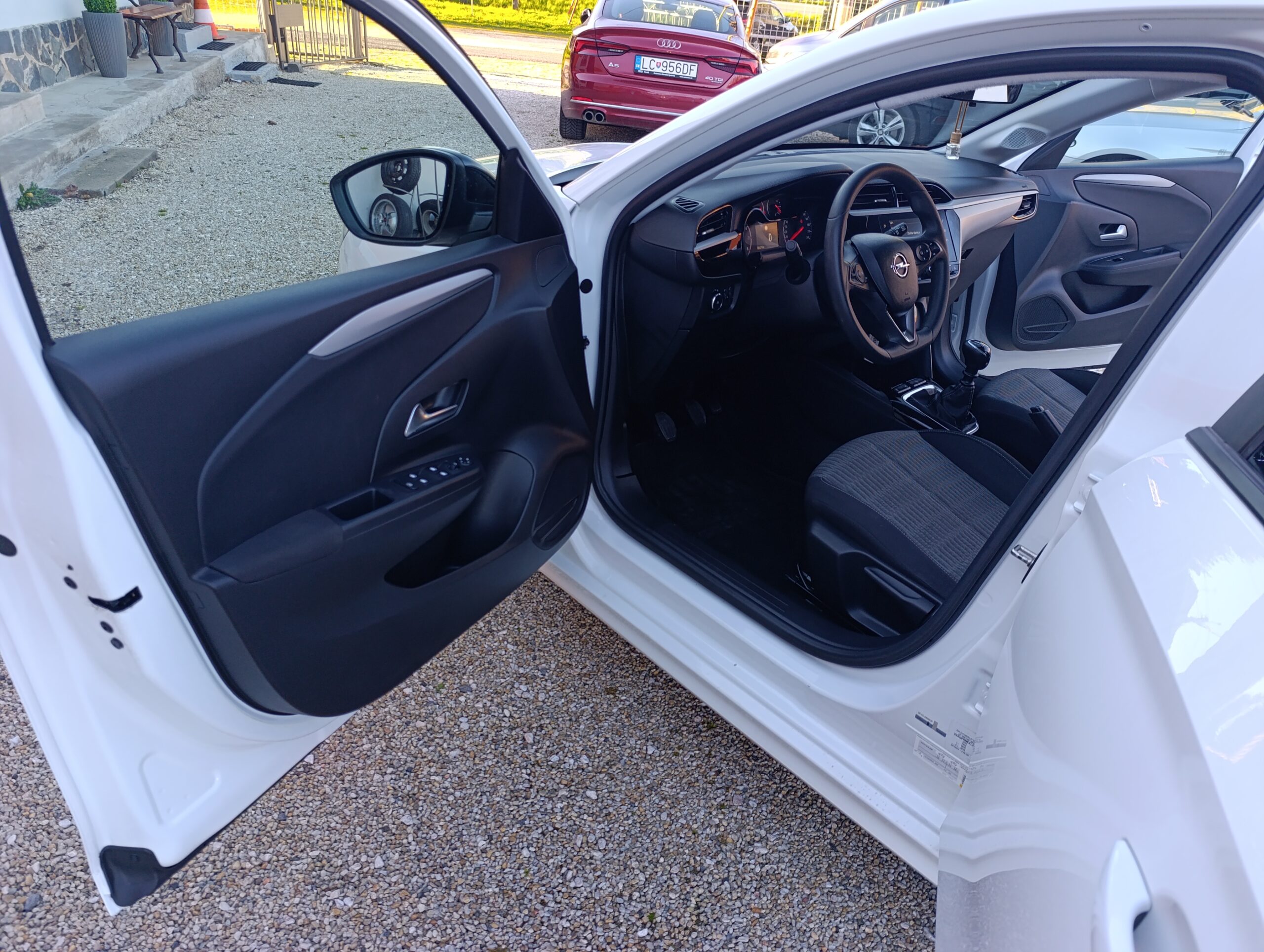 Opel Corsa F 1.2 Turbo 100PS | 2020 | Krásne  auto | Servisované