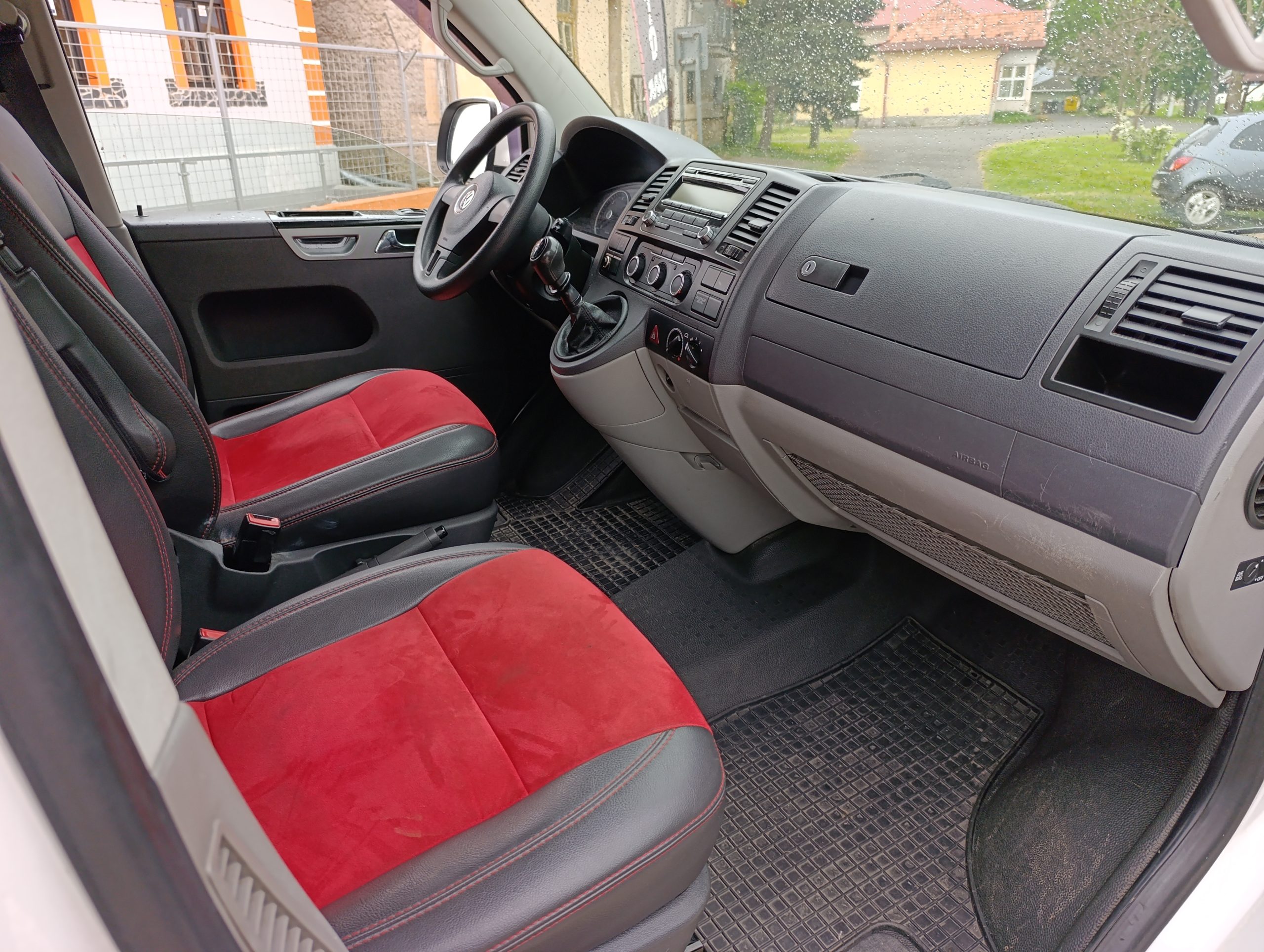Volkswagen Transporter 9M 2011 2.0TDI 9 Miestny 75kW/102PS T5.1 Facelift