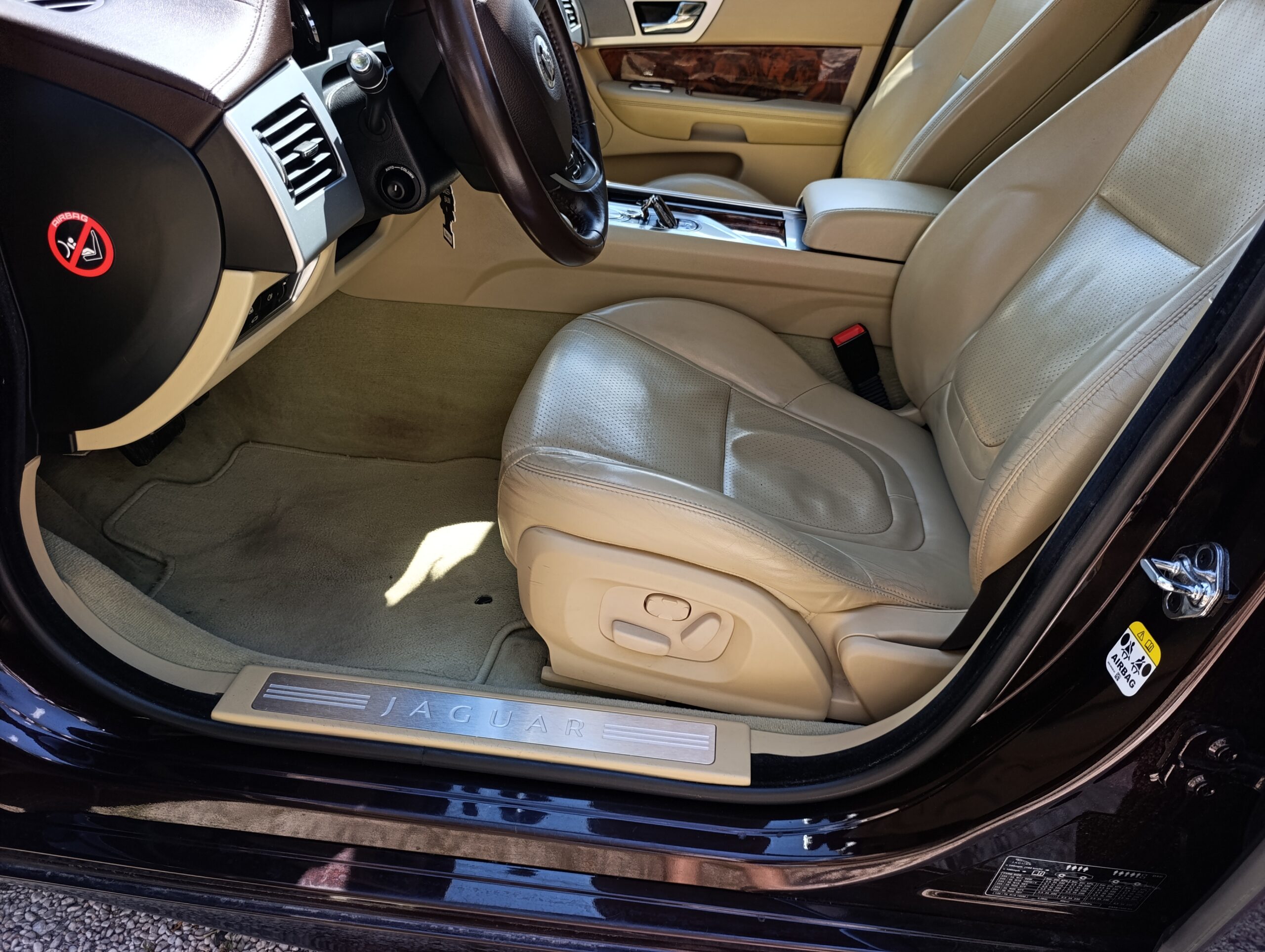 Jaguar XF 3.0D V6 S 202kW X250 Facelift, 275PS