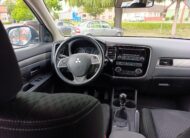 Mitsubishi Outlander 2.2 DI-D. Prvý majiteľ. Auto kúpené na Slovensku.