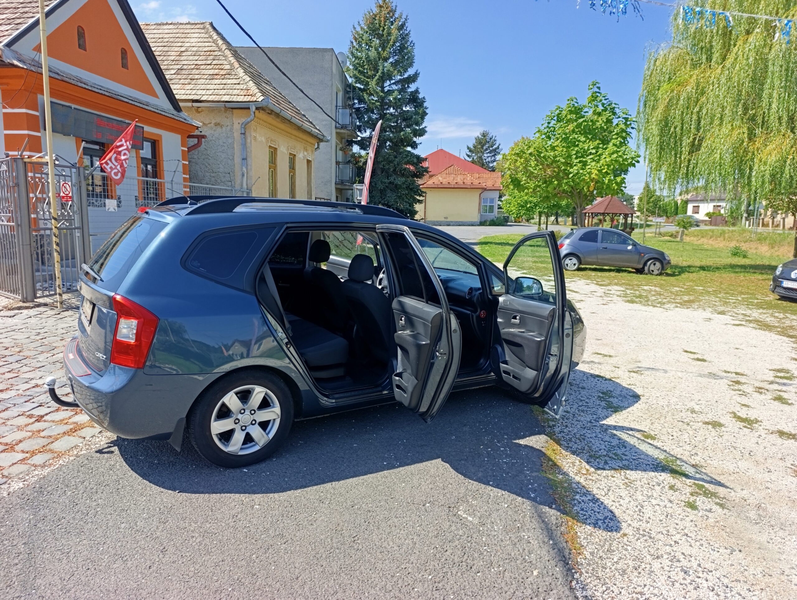 KIA Carens 2.0CRDI 1. Majiteľ