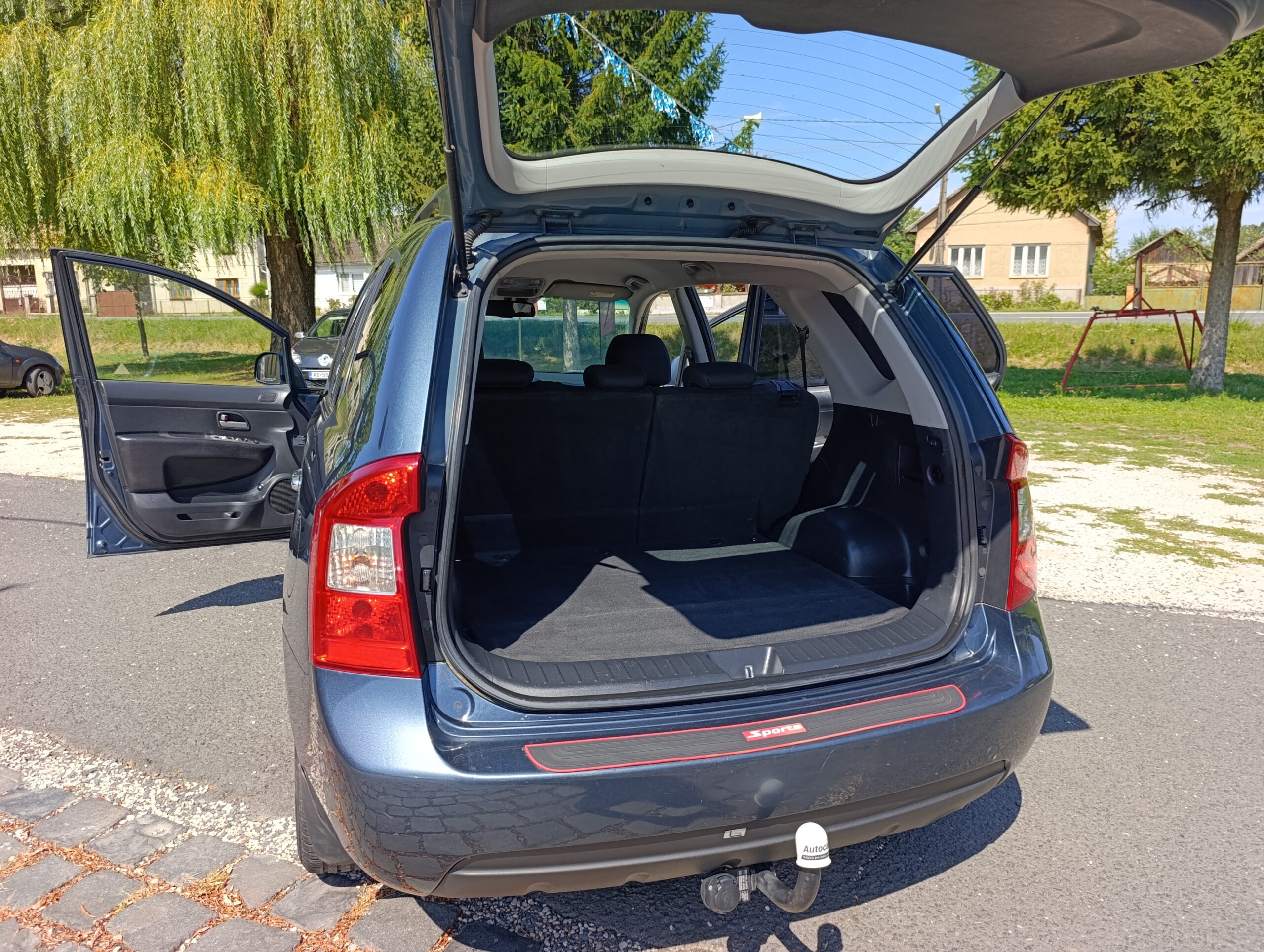 KIA Carens 2.0CRDI 1. Majiteľ