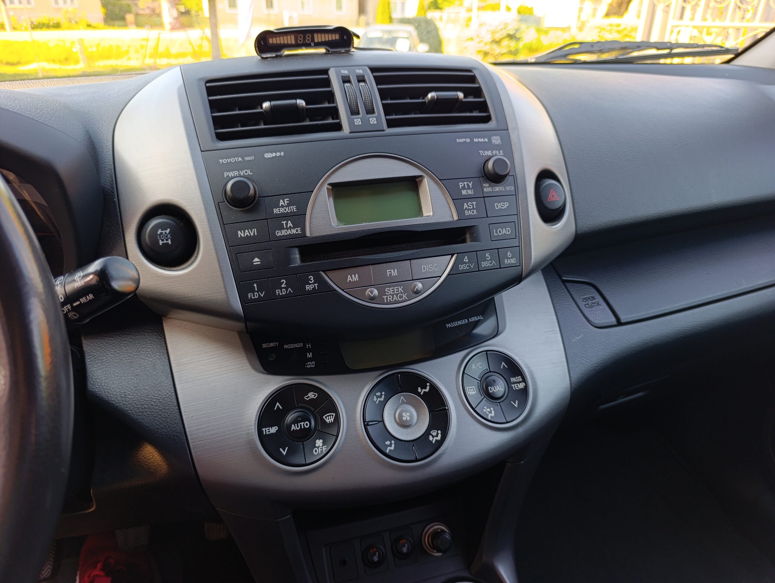 Toyota RAV4 2.2D 4WD 100kW/136PS, 4×4, M6