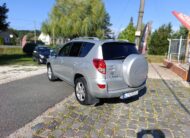 Toyota RAV4 2.2D 4WD 100kW/136PS, 4×4, M6