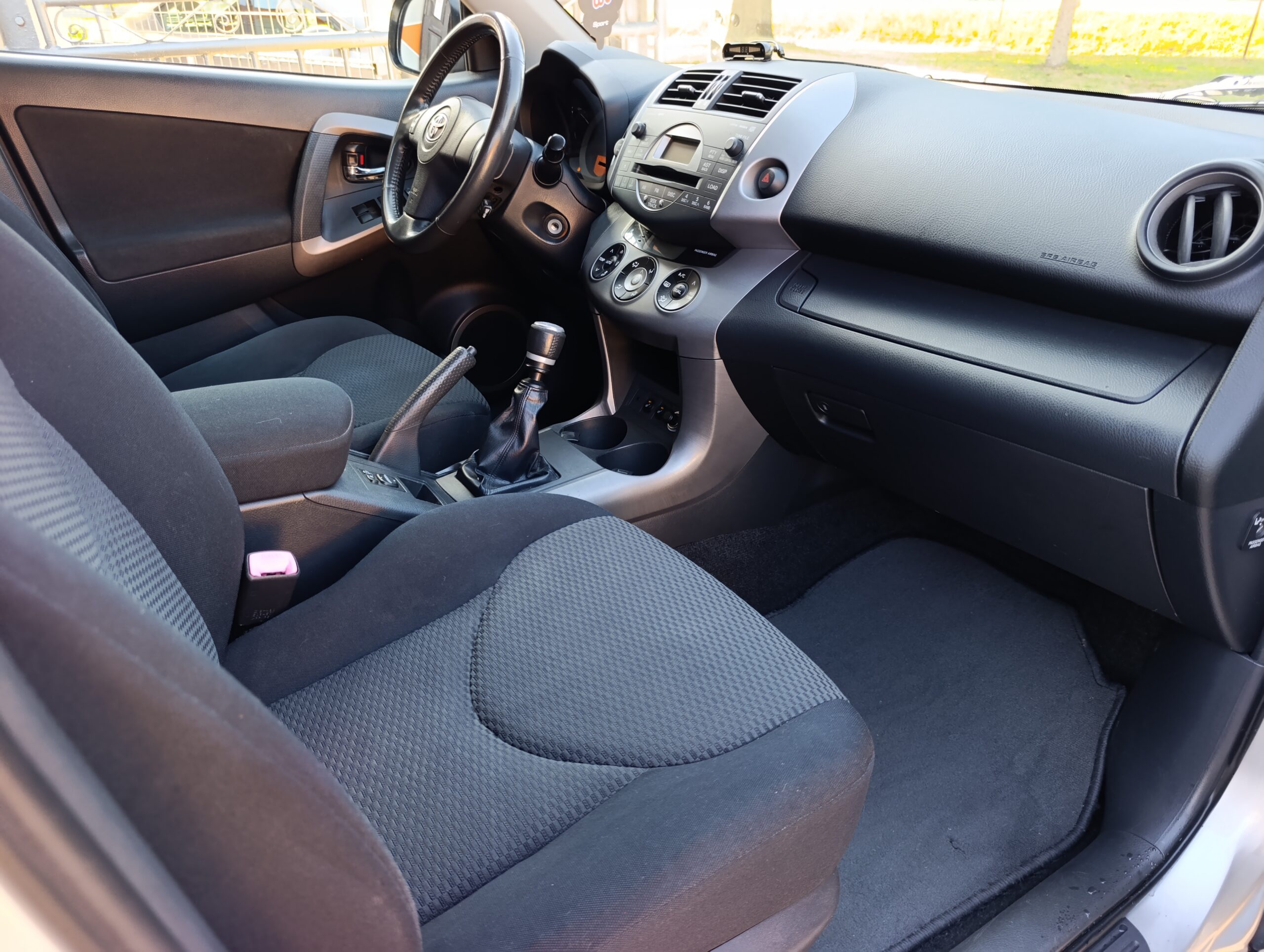 Toyota RAV4 2.2D 4WD 100kW/136PS, 4×4, M6