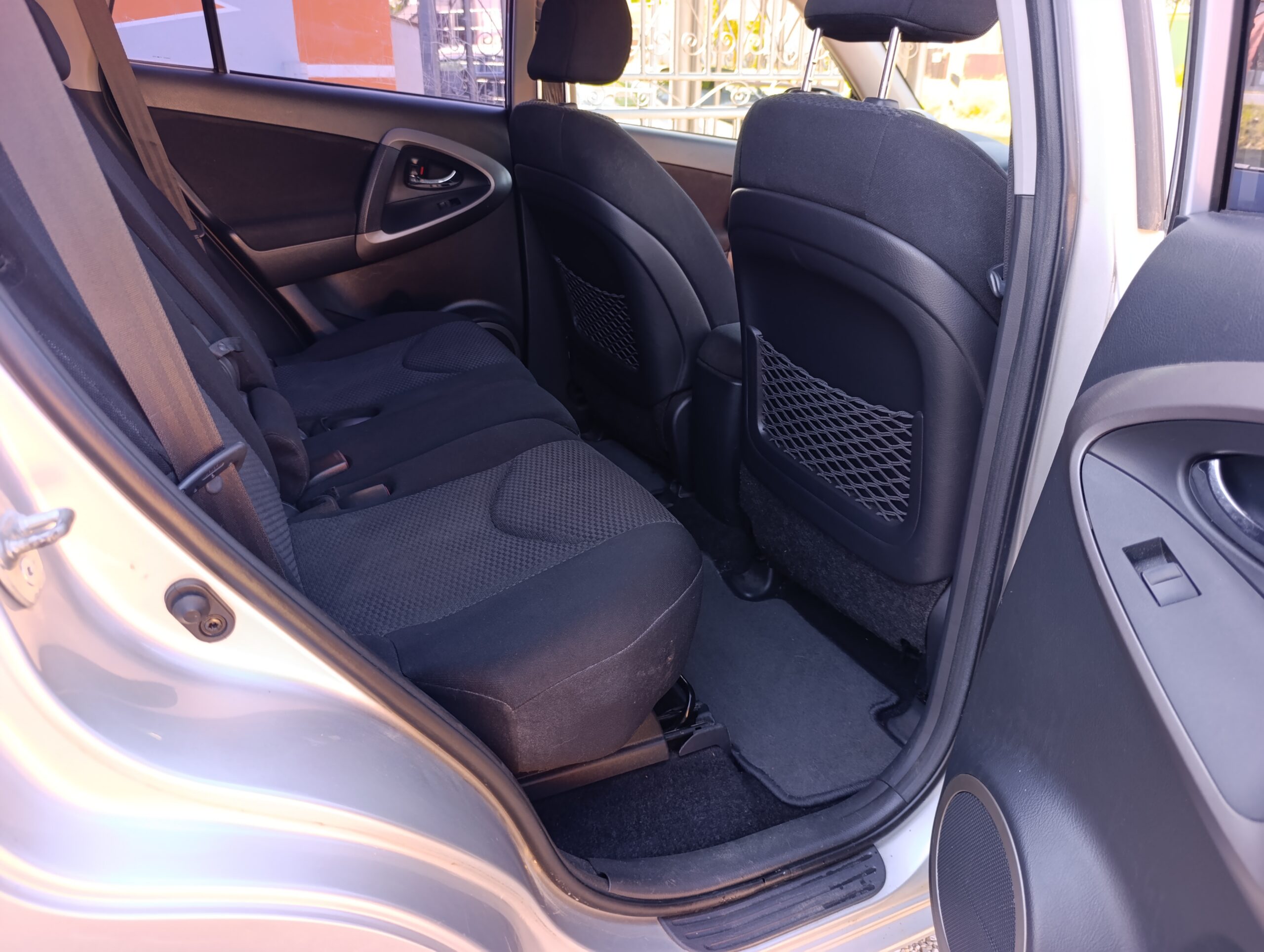 Toyota RAV4 2.2D 4WD 100kW/136PS, 4×4, M6