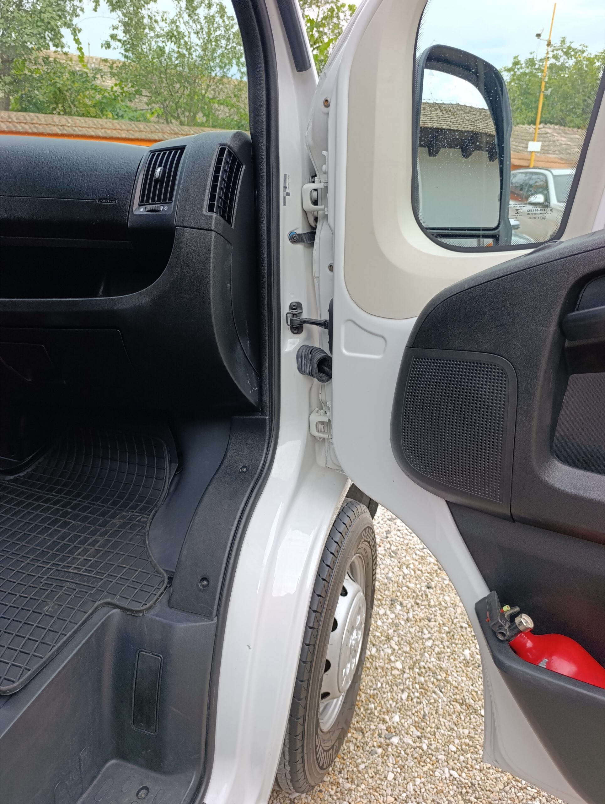 Peugeot Boxer 2.2HDI 2022, 70 821 km, výkon 120PS