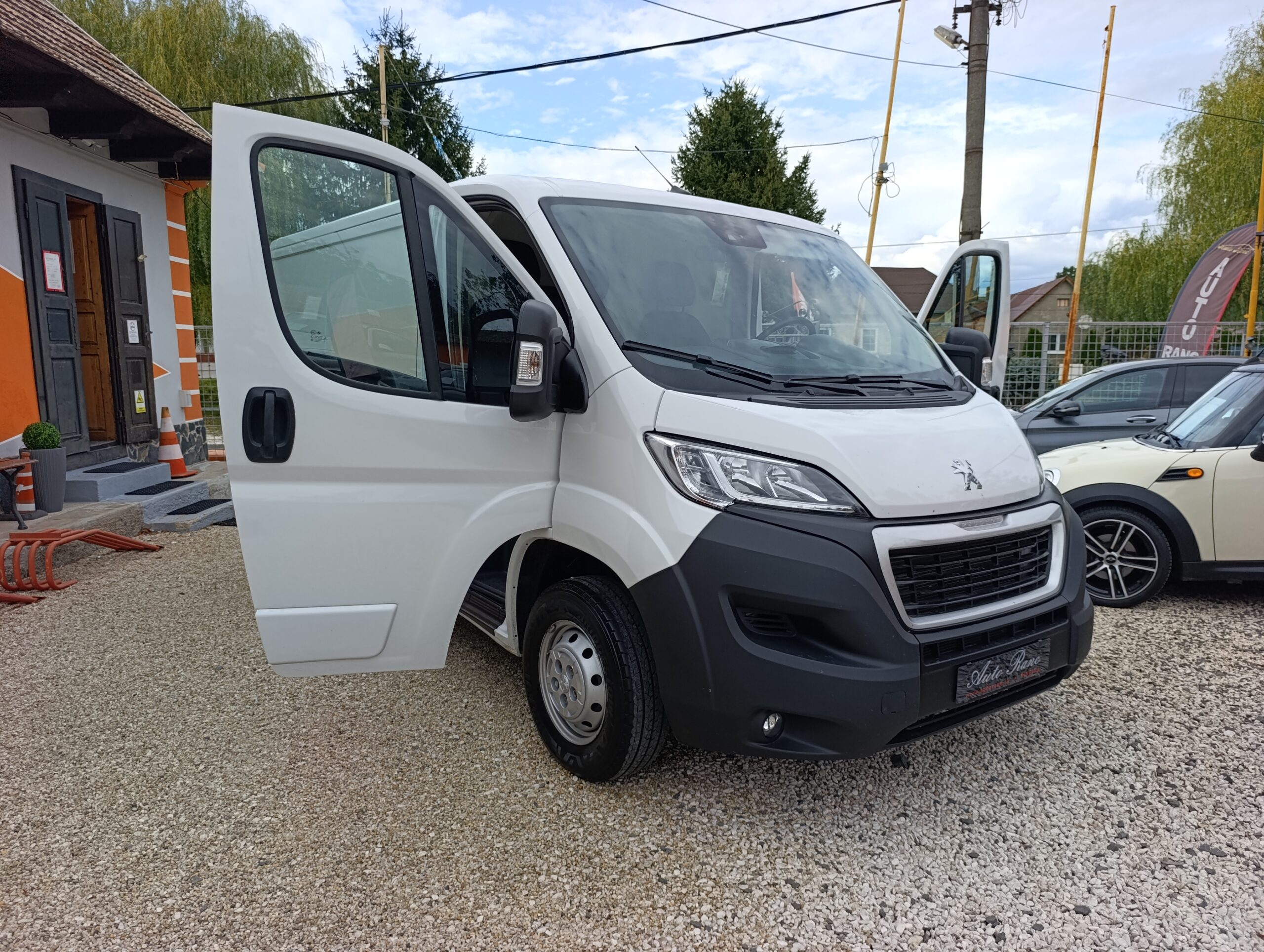 Peugeot Boxer 2.2HDI 2022, 70 821 km, výkon 120PS